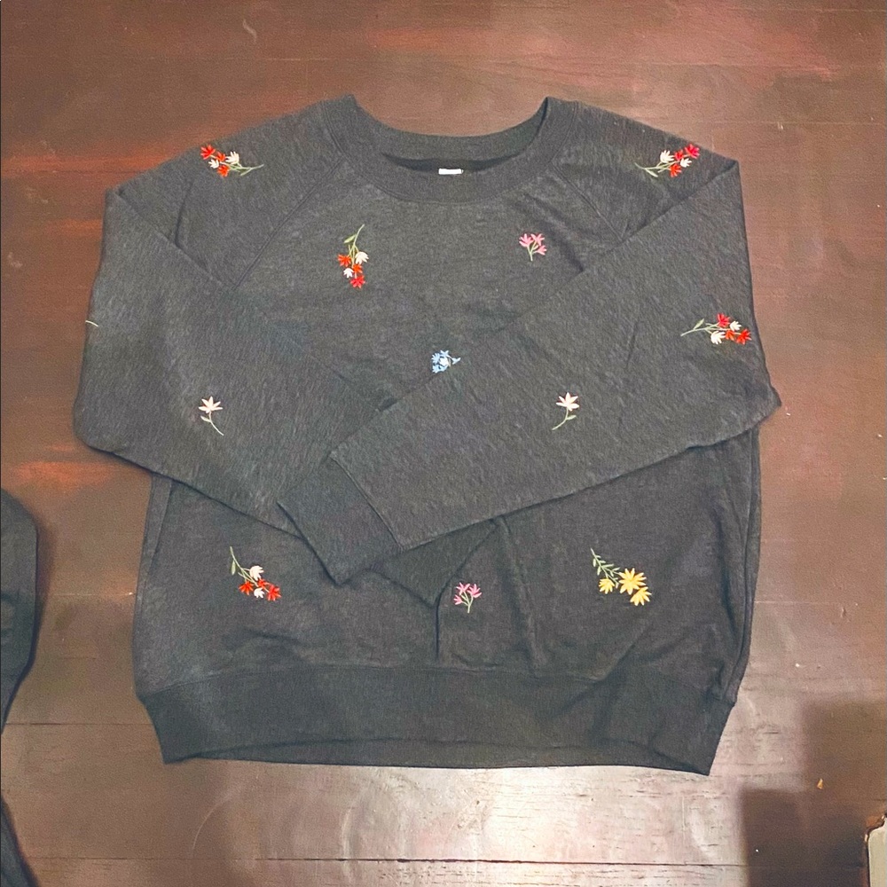 Old Navy - Grey Floral Tracksuit (Top-L, Pants-M)